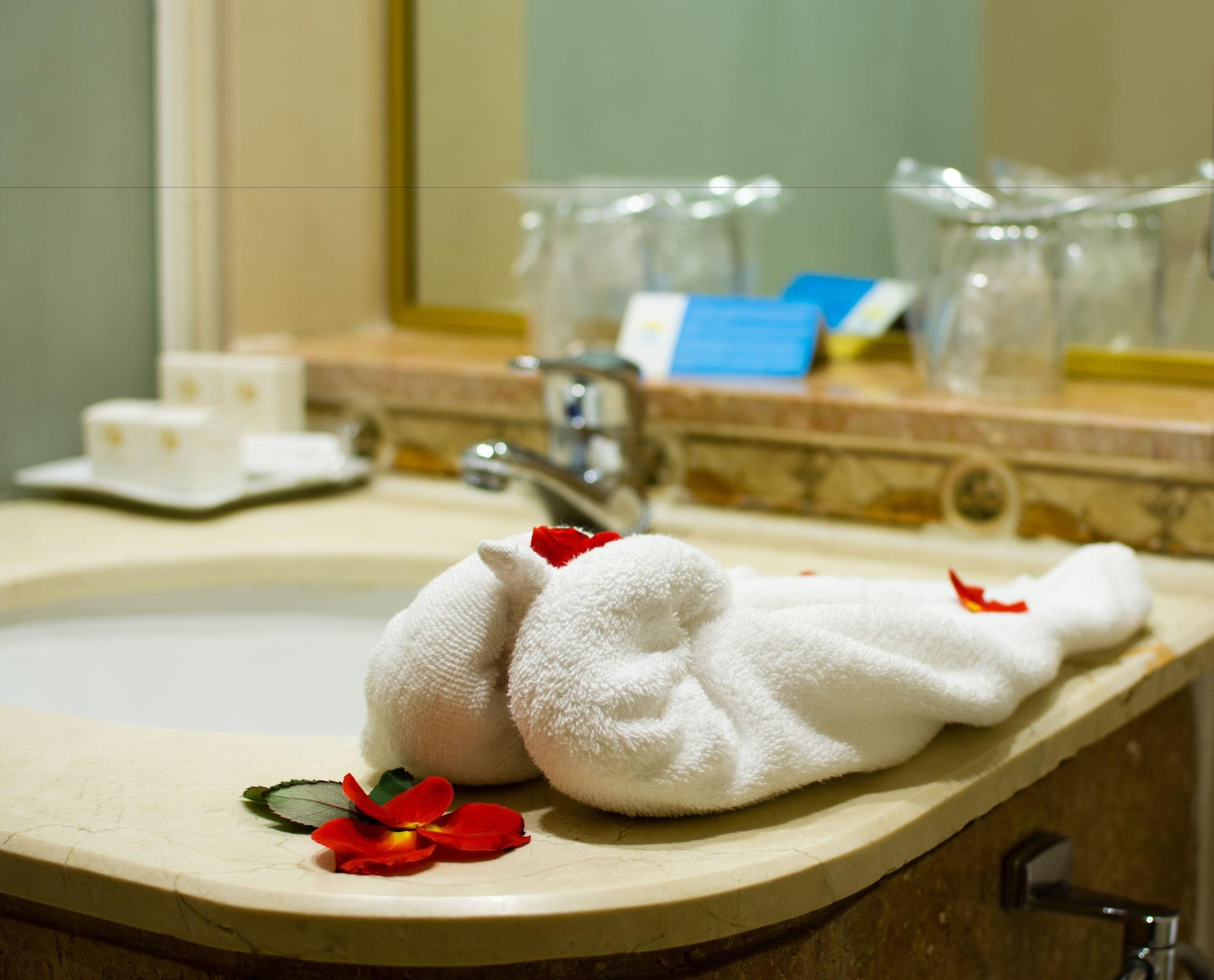 El Oumnia Puerto & Spa Tanger Ngoại thất bức ảnh